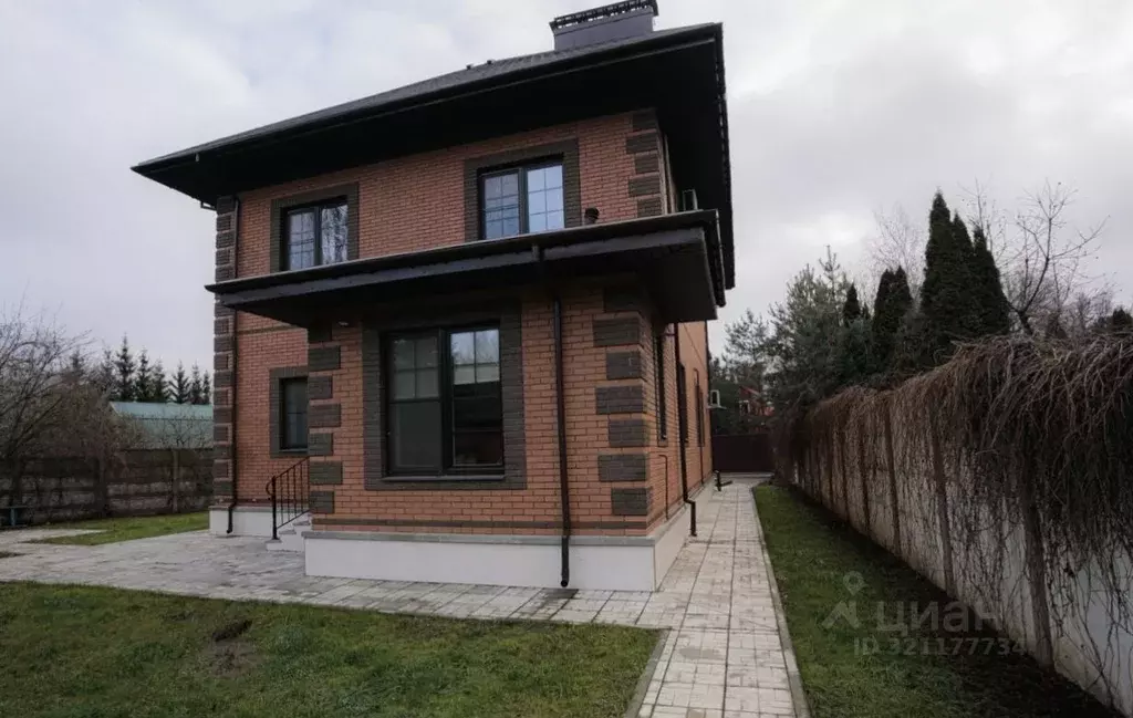 Коттедж в Московская область, Одинцовский городской округ, с. ... - Фото 1