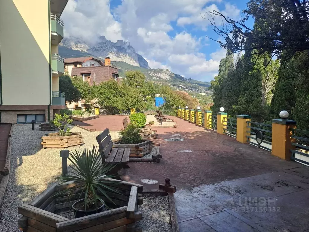 1-к кв. Крым, Алупка Ялта городской округ, ул. Первого Мая, 1В (35.0 ... - Фото 1
