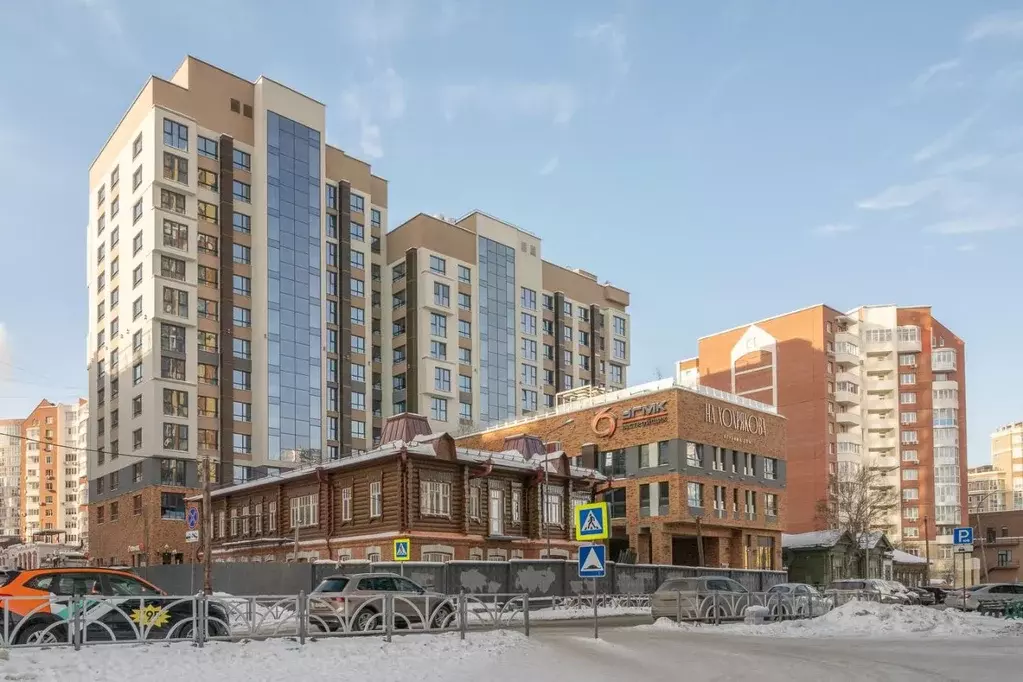 2-к кв. Свердловская область, Екатеринбург ул. Хохрякова, 66 (82.1 м) - Фото 1