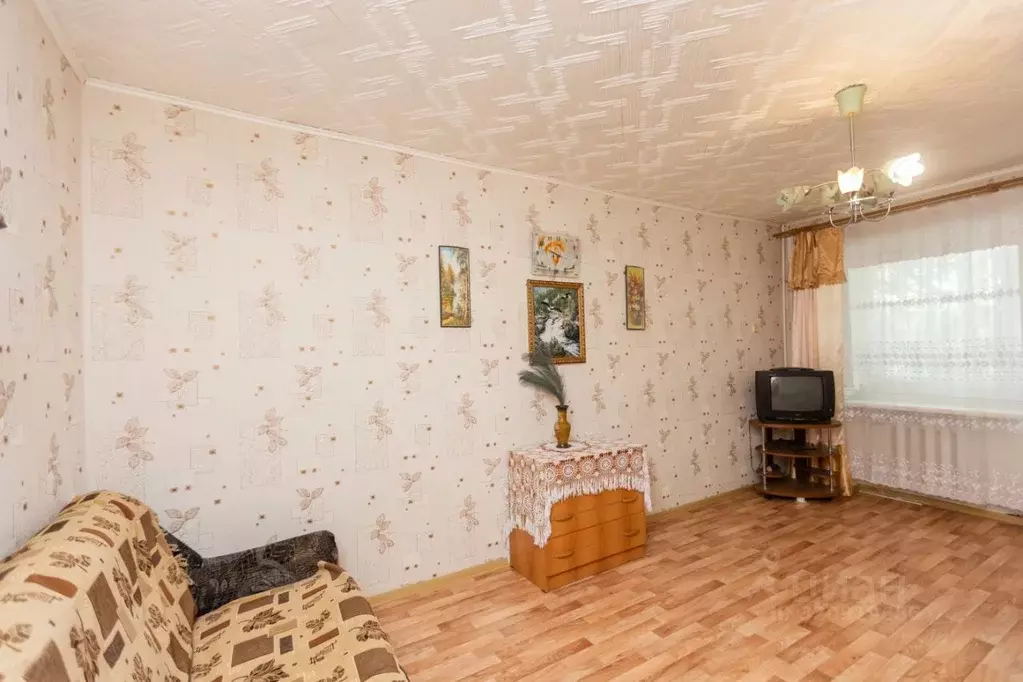 2-к кв. Оренбургская область, пос. Саракташ ул. Мира, 1 (47.2 м) - Фото 1