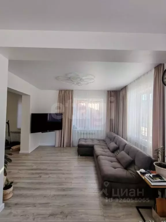 Дом в Хабаровский край, Хабаровский район, Тополевское с/пос, с. ... - Фото 1