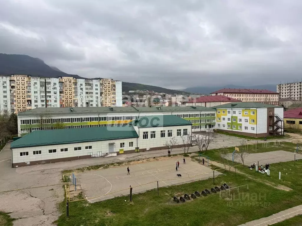 2-к кв. Дагестан, Махачкала ул. Межевая, 5 (90.0 м) - Фото 1