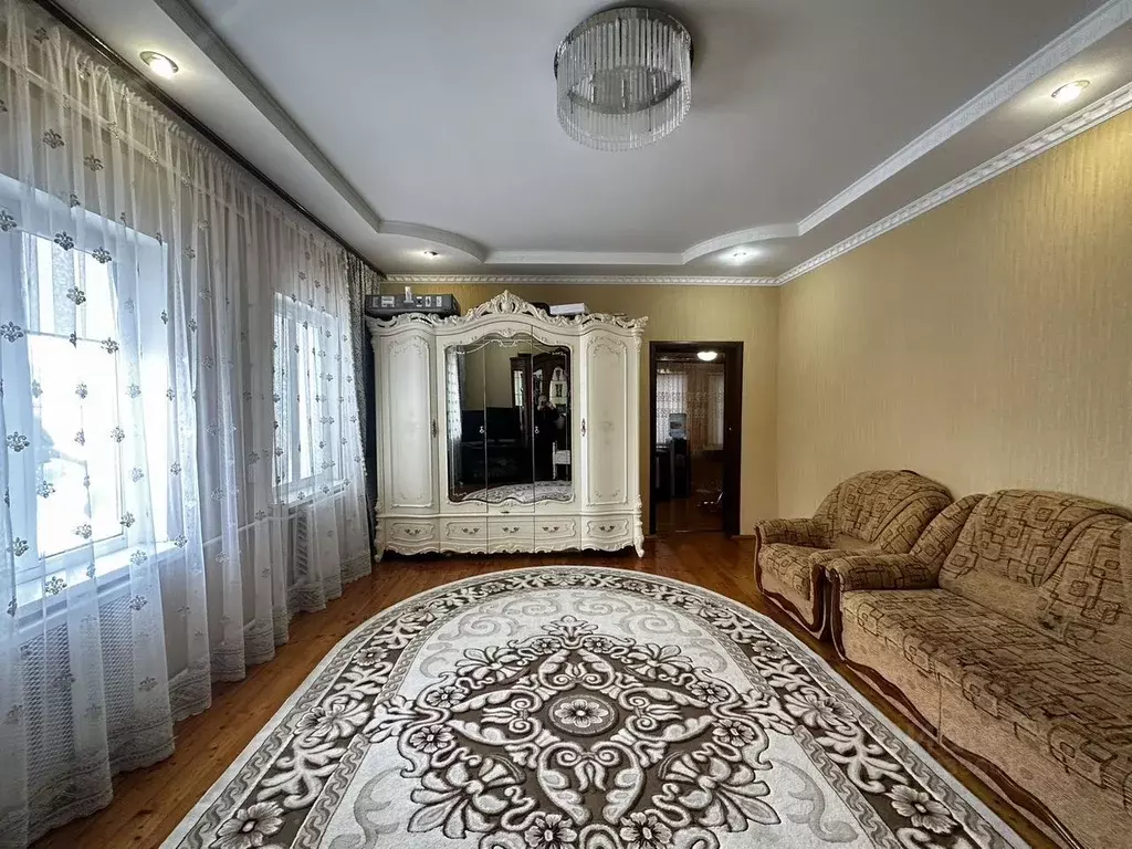 Дом в Карачаево-Черкесия, Черкесск пер. Островский, 20 (90 м) - Фото 0
