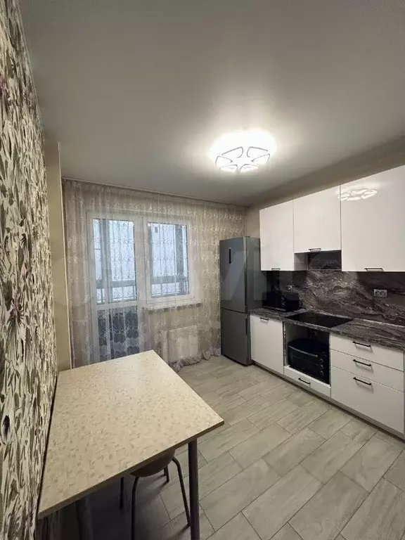 1-к. квартира, 31 м, 23/24 эт. - Фото 0