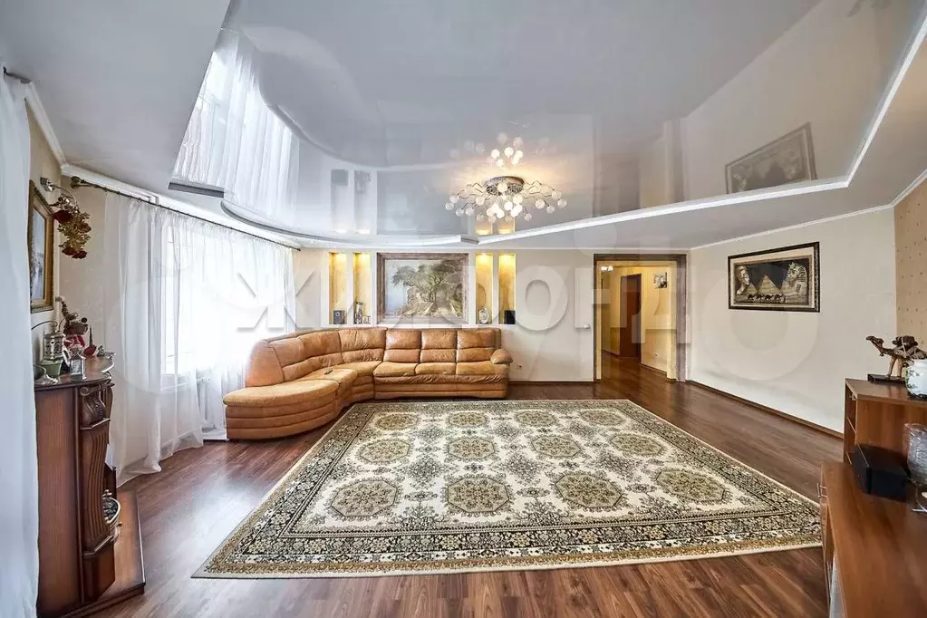 3-к. квартира, 121 м, 4/10 эт. - Фото 1
