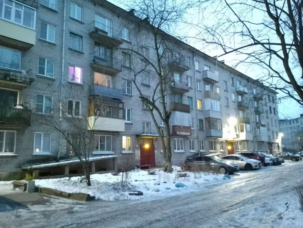 2-к кв. Ленинградская область, Шлиссельбург Кировский район, 1 Мая . - Фото 0