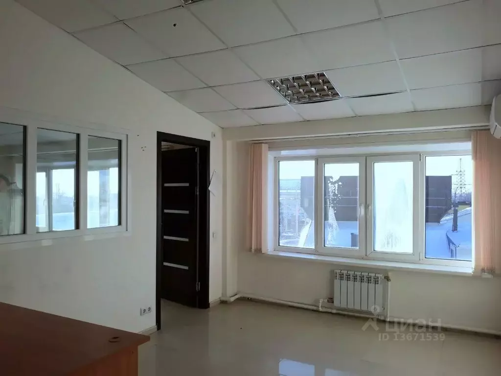 Офис в Хабаровский край, Хабаровск Трехгорная ул. (200 м) - Фото 1