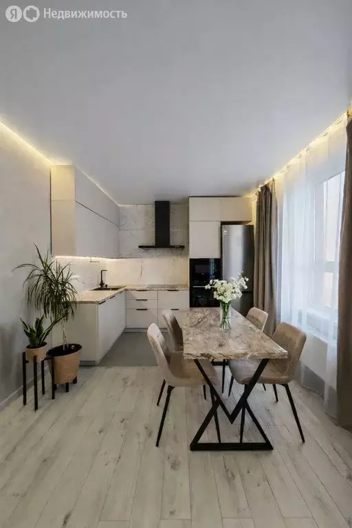 3-комнатная квартира: Волгоград, улица Грибанова, 3А (63 м) - Фото 1