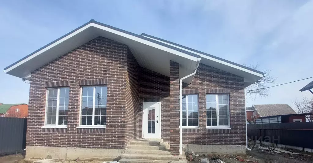 Дом в Адыгея, Тахтамукайский район, Яблоновский пгт ул. А. Чуца (145 ... - Фото 1