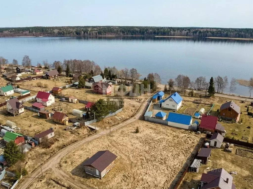 Дом в Карелия, Прионежский район, Заозерское с/пос, д. Суйсарь ул. ... - Фото 1