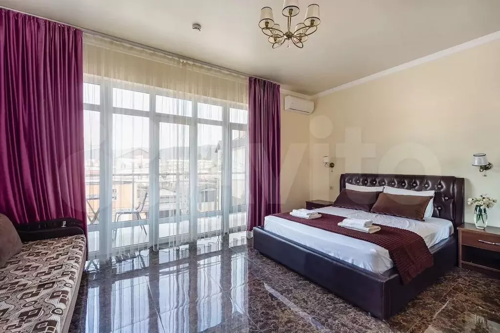 Комната 18 м, 1/4 эт. - Фото 1