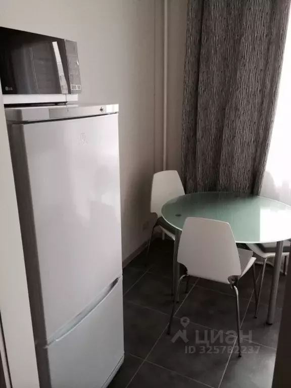 1-к кв. Москва ул. Лескова, 17А (40.0 м) - Фото 2