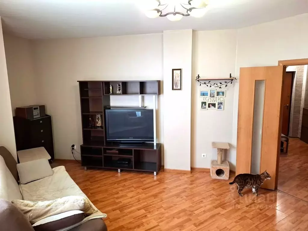 2-к кв. Свердловская область, Екатеринбург ул. 8 Марта, 194 (63.7 м) - Фото 2