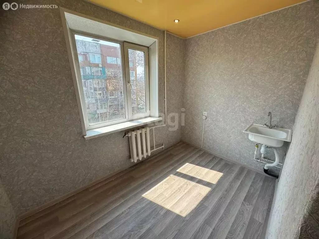 1-комнатная квартира: Елизово, Взлётная улица, 4 (36 м) - Фото 1