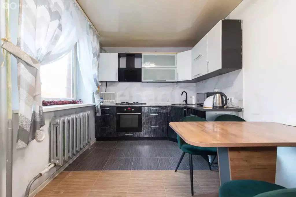 2-комнатная квартира: Калининград, улица Еловая Аллея, 30 (70.5 м) - Фото 2