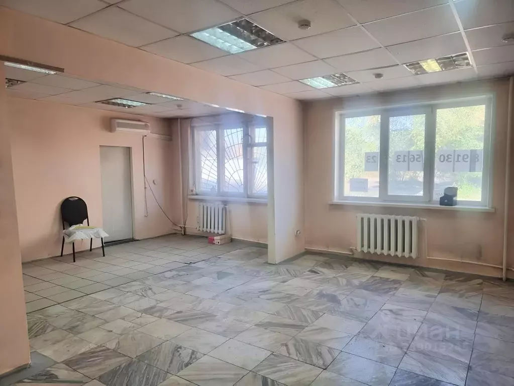 Помещение свободного назначения в Хакасия, Черногорск ул. Калинина, 32 ... - Фото 2