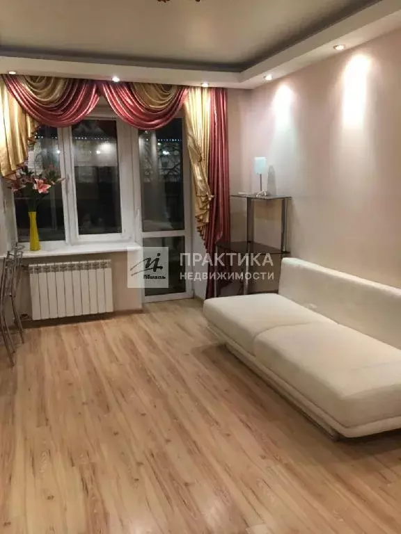 Продается 2-комнатная квартира - Фото 1