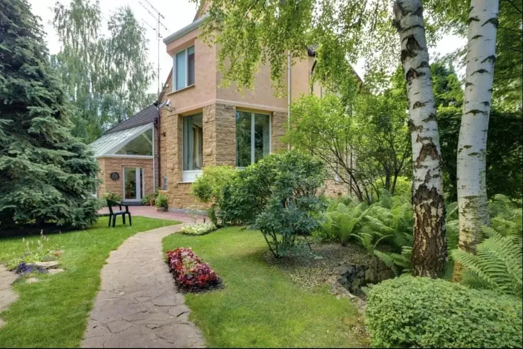 Коттедж в Московская область, Красногорск городской округ, с. ... - Фото 1