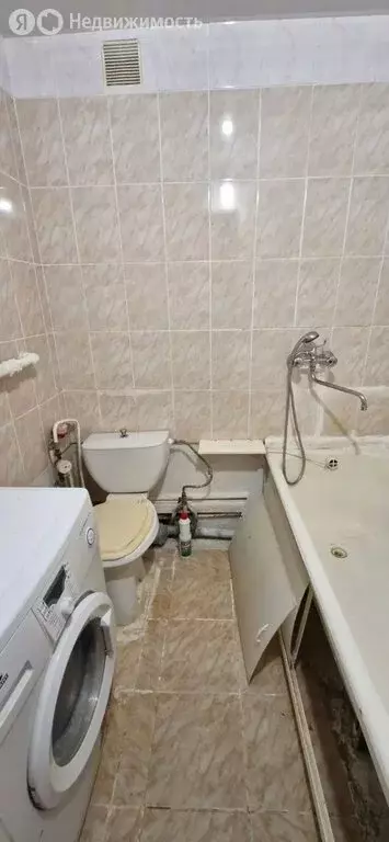 1-комнатная квартира: Реж, улица Строителей, 4 (33 м) - Фото 1