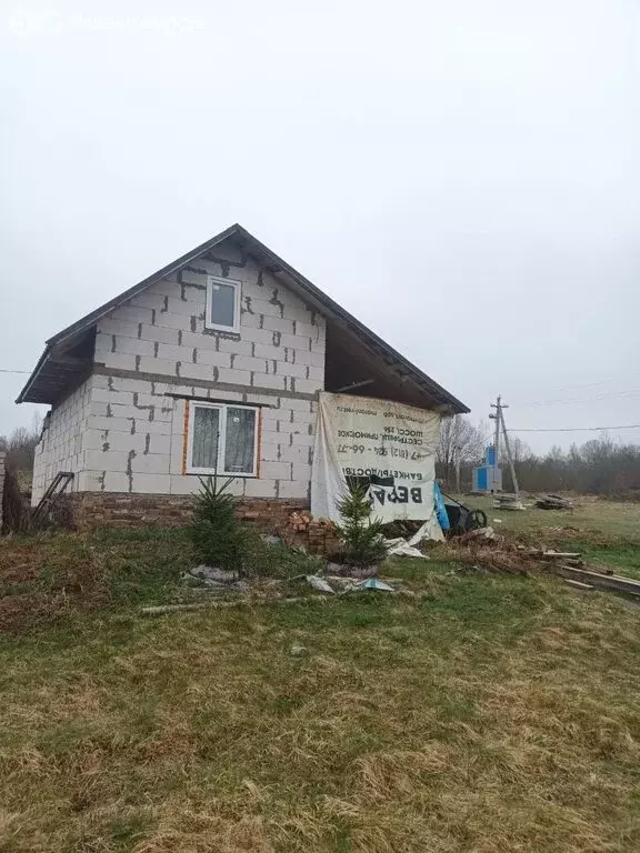 Дом в Новгородская область, Маловишерское городское поселение, деревня ... - Фото 0