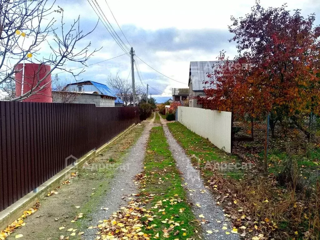 Участок в Волгоград, СНТ Лесник-2 (6 м) - Фото 1