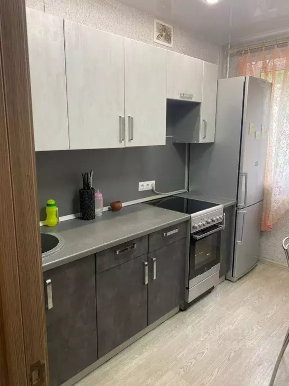 4-к кв. Новосибирская область, Новосибирск ул. Петухова, 146 (70.5 м) - Фото 0