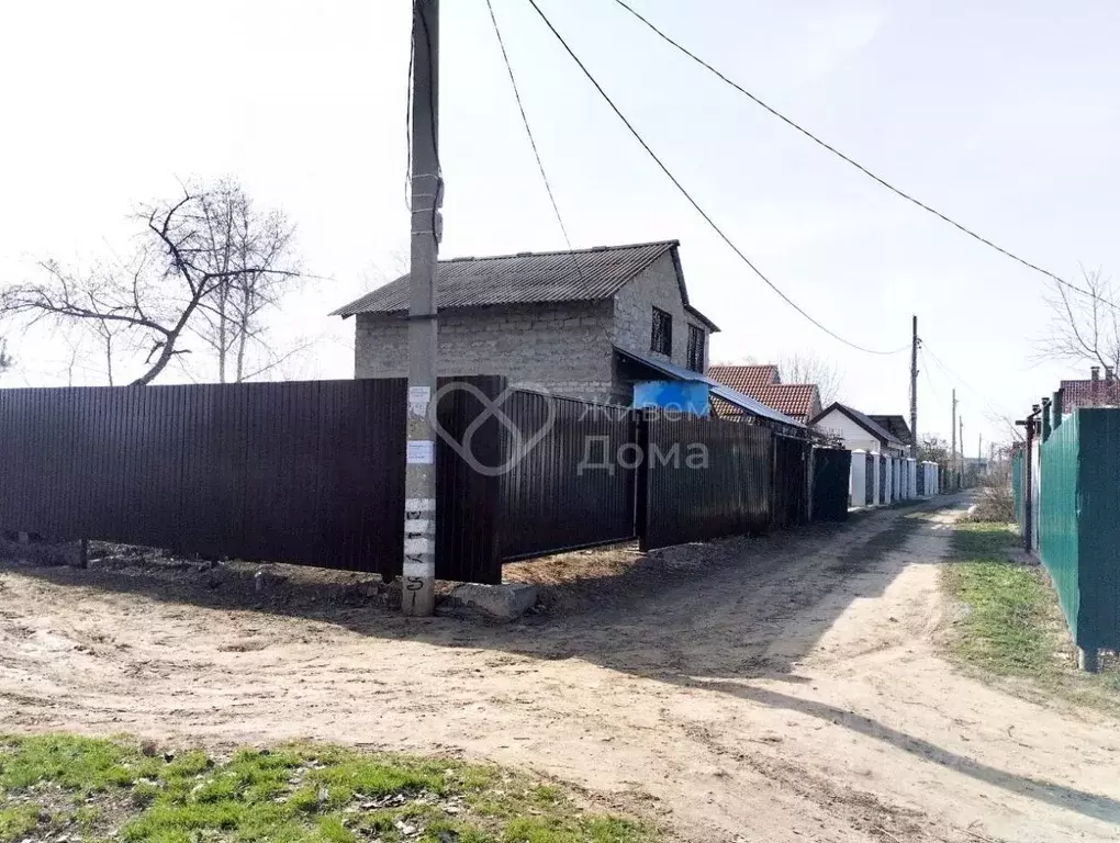 Дом в Волгоградская область, Волжский Дружба СНТ, ул. Озерная (78 м) - Фото 1