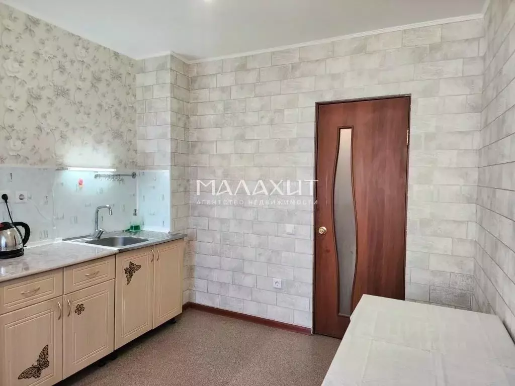 2-к кв. Самарская область, Самара Парниковая ул., 36 (72.1 м) - Фото 0