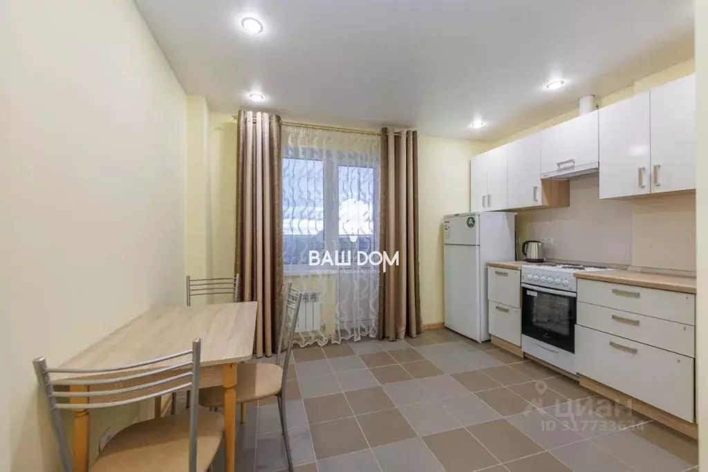 2-к кв. Брянская область, Брянск ул. Комарова, 51 (62.3 м) - Фото 1