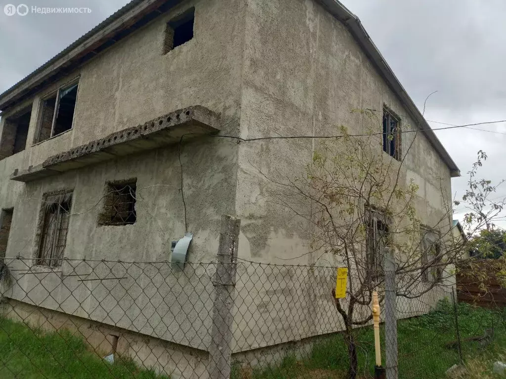 Дом в Симферополь, 20-я улица Коллективных Садов (200 м) - Фото 1