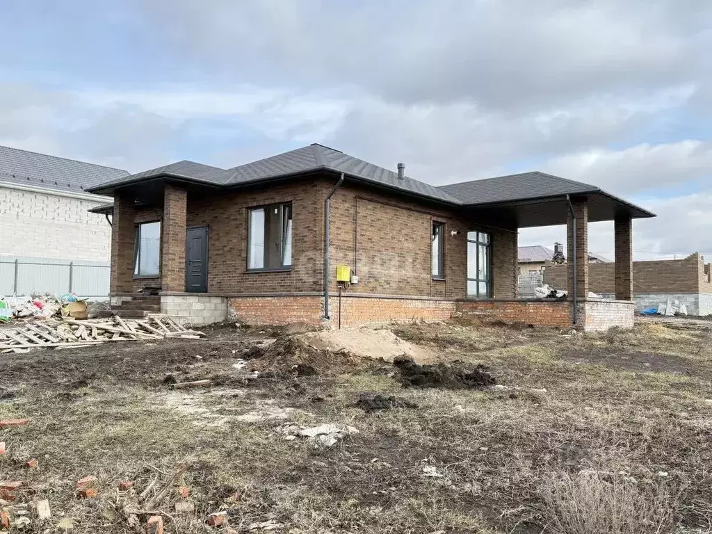 Дом в Белгородская область, Белгородский район, Пушкарское с/пос, с. ... - Фото 1