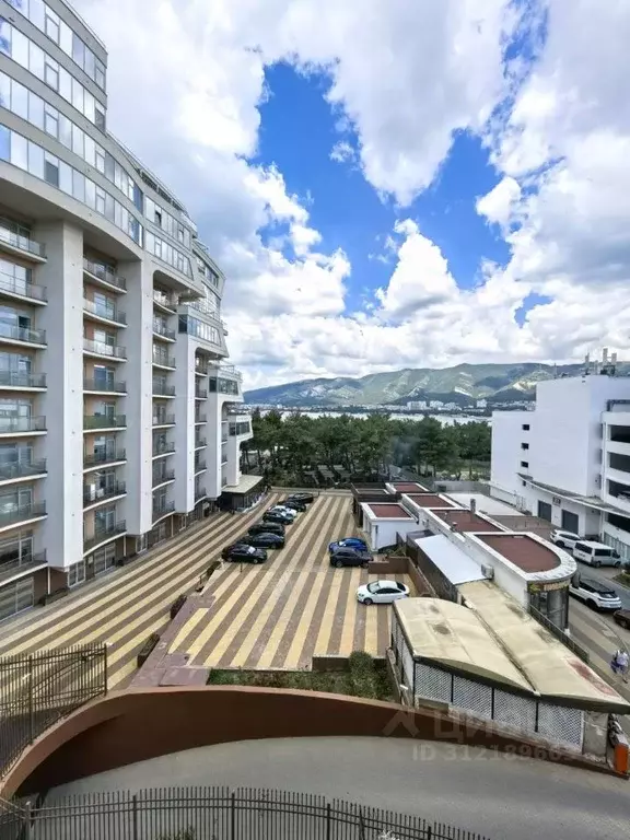 2-к кв. Краснодарский край, Геленджик Красногвардейская ул., 36А (65.0 ... - Фото 1