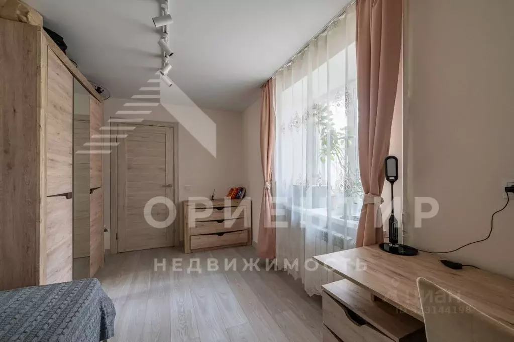 Комната Свердловская область, Екатеринбург ул. Крылова, 24А (11.8 м) - Фото 1