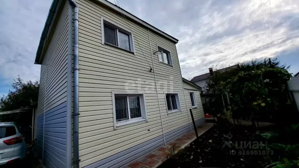 Дом в Белгородская область, Корочанский район, Шляховское с/пос, ... - Фото 1