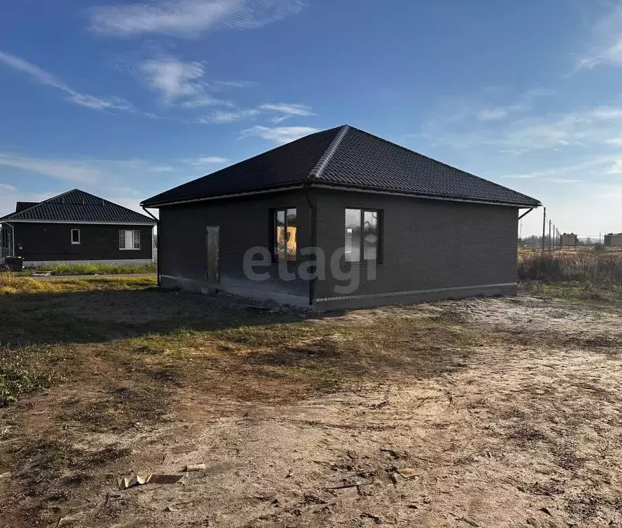 Дом в Брянская область, Брянский район, с. Глинищево ул. Главная (115 ... - Фото 1