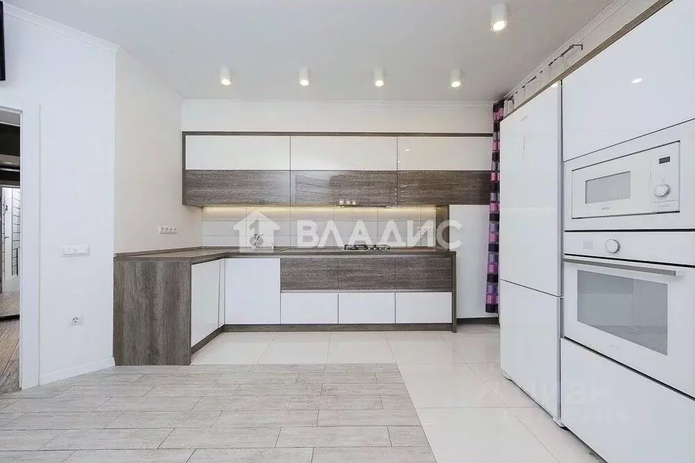 3-к кв. Калининградская область, Гурьевский муниципальный округ, пос. ... - Фото 2