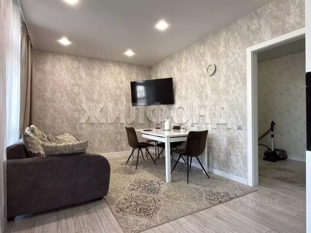 3-к кв. Новосибирская область, Новосибирск ул. Кошурникова, 22 (78.0 ... - Фото 2