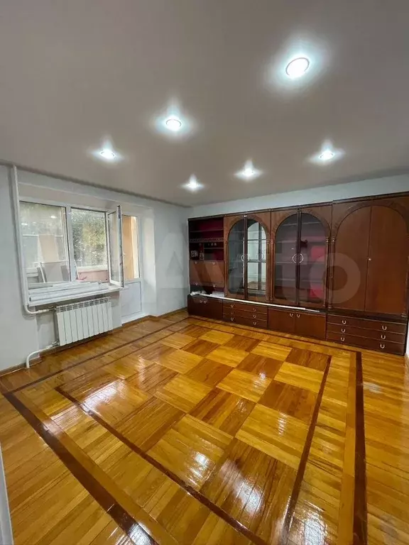 3-к. квартира, 60 м, 3/5 эт. - Фото 0