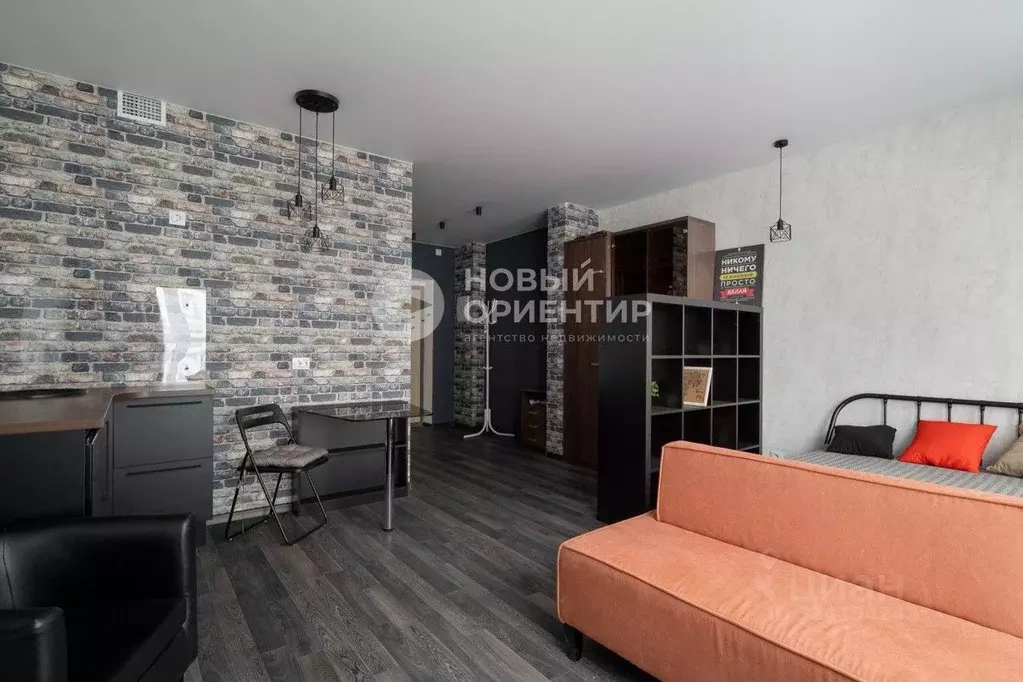 Студия Свердловская область, Екатеринбург ул. Мира, 47/7 (32.0 м) - Фото 1