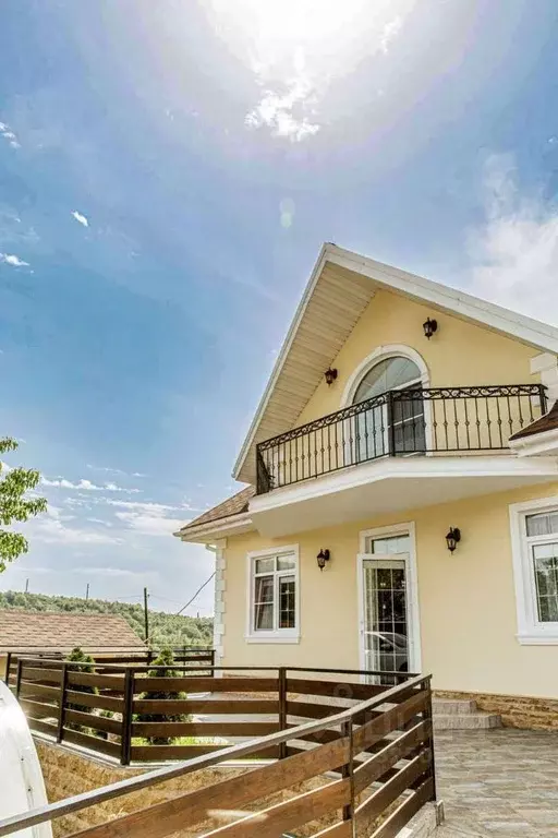 Дом в Краснодарский край, Сочи городской округ, с. Высокое  (200 м) - Фото 2