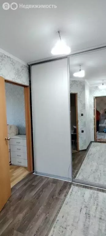 2-комнатная квартира: Горно-Алтайск, Коммунистический проспект, 129 ... - Фото 0