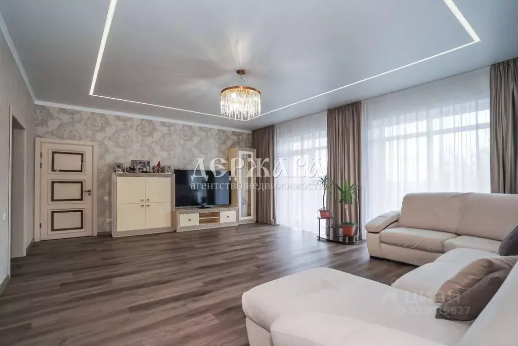 Коттедж в Белгородская область, Старый Оскол просп. ПромАгро (183 м) - Фото 1