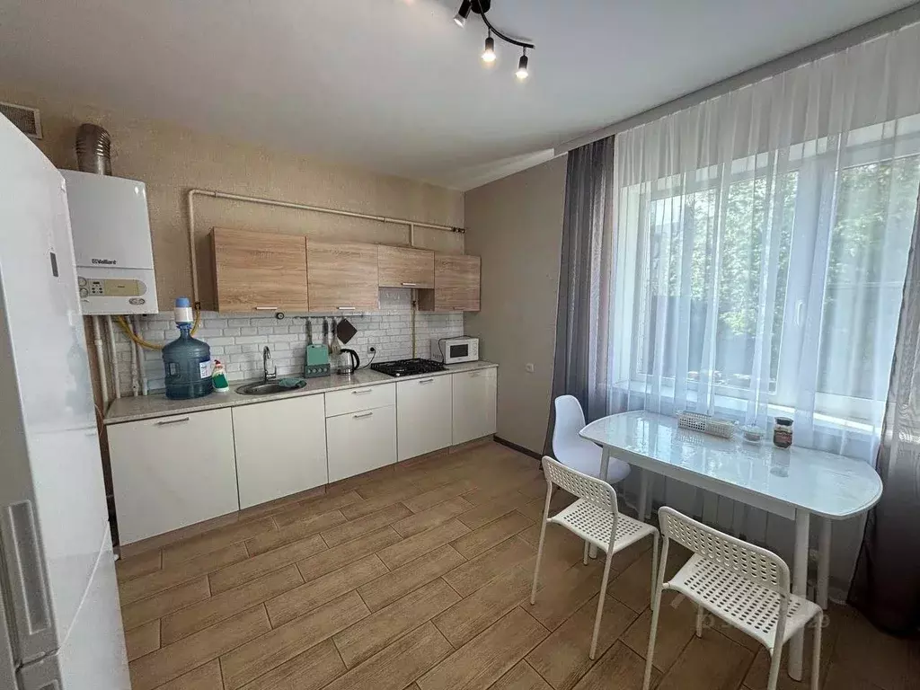 1-к кв. Калмыкия, Элиста Ипподромная ул., 77 (47.0 м) - Фото 0