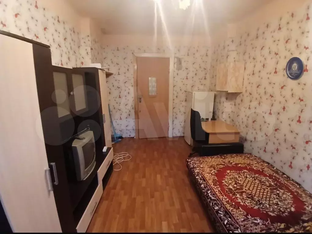 Комната 18 м в 1-к., 2/3 эт. - Фото 0