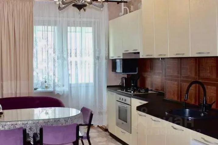 Квартира, 3 комнаты, 90 м - Фото 0