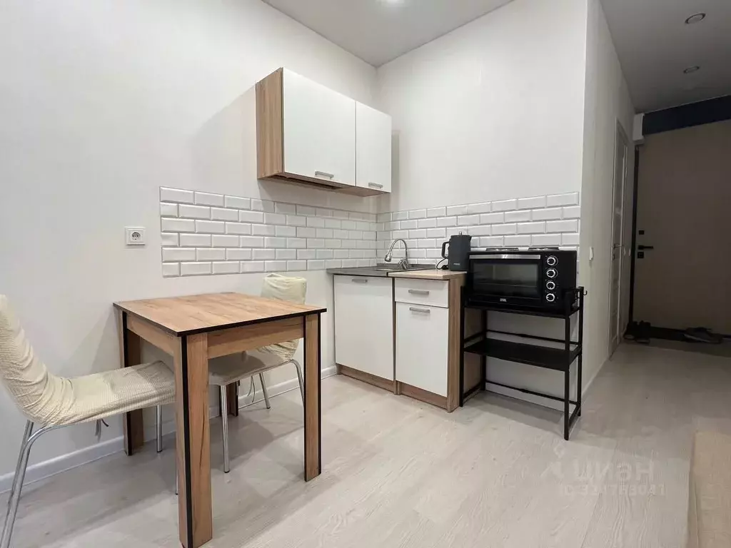 Студия Свердловская область, Екатеринбург ул. Пехотинцев, 2В (20.0 м) - Фото 1