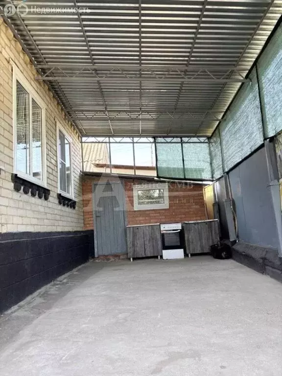 Дом в Новопавловск, Октябрьская улица (55.7 м) - Фото 1