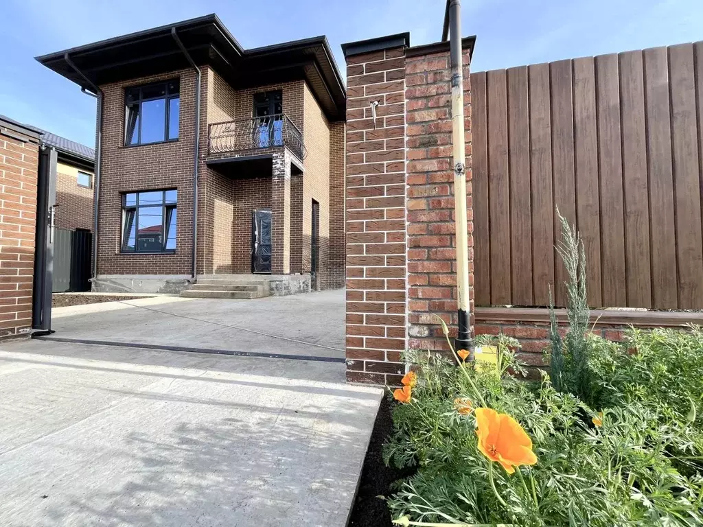 Коттедж в Краснодарский край, Краснодар ул. Писателя И.Ф. Вараввы (160 ... - Фото 1