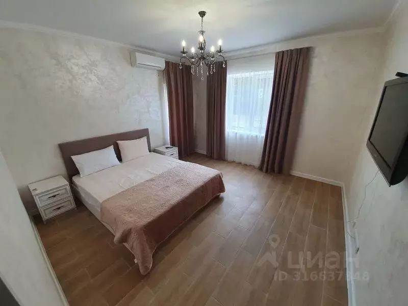 Дом в Крым, Евпатория ул. Маяковского, 8/5 (120 м) - Фото 1