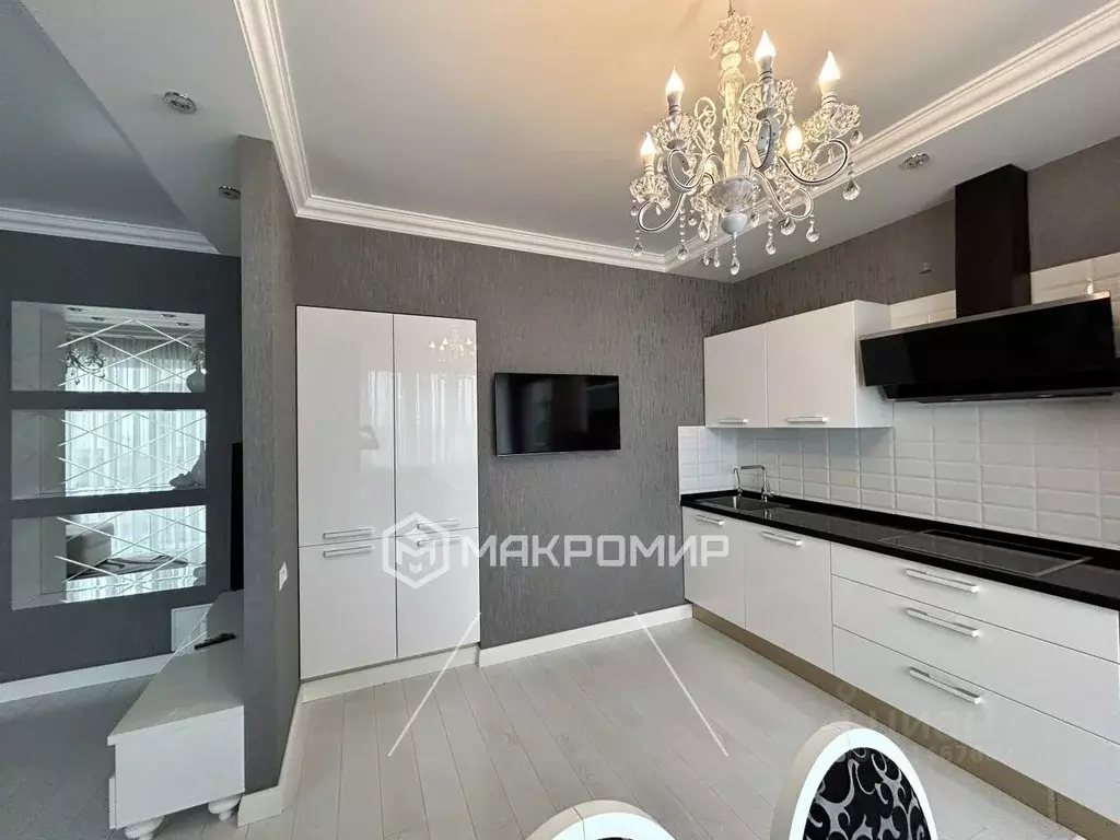 1-к кв. Челябинская область, Челябинск ул. Аношкина, 8 (68.0 м) - Фото 1